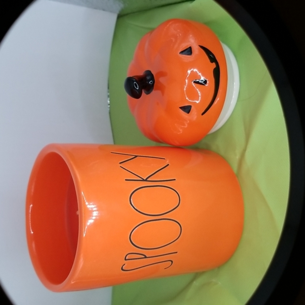 Brand New-Rae Dunn "Spooky" Pumpkin Candle